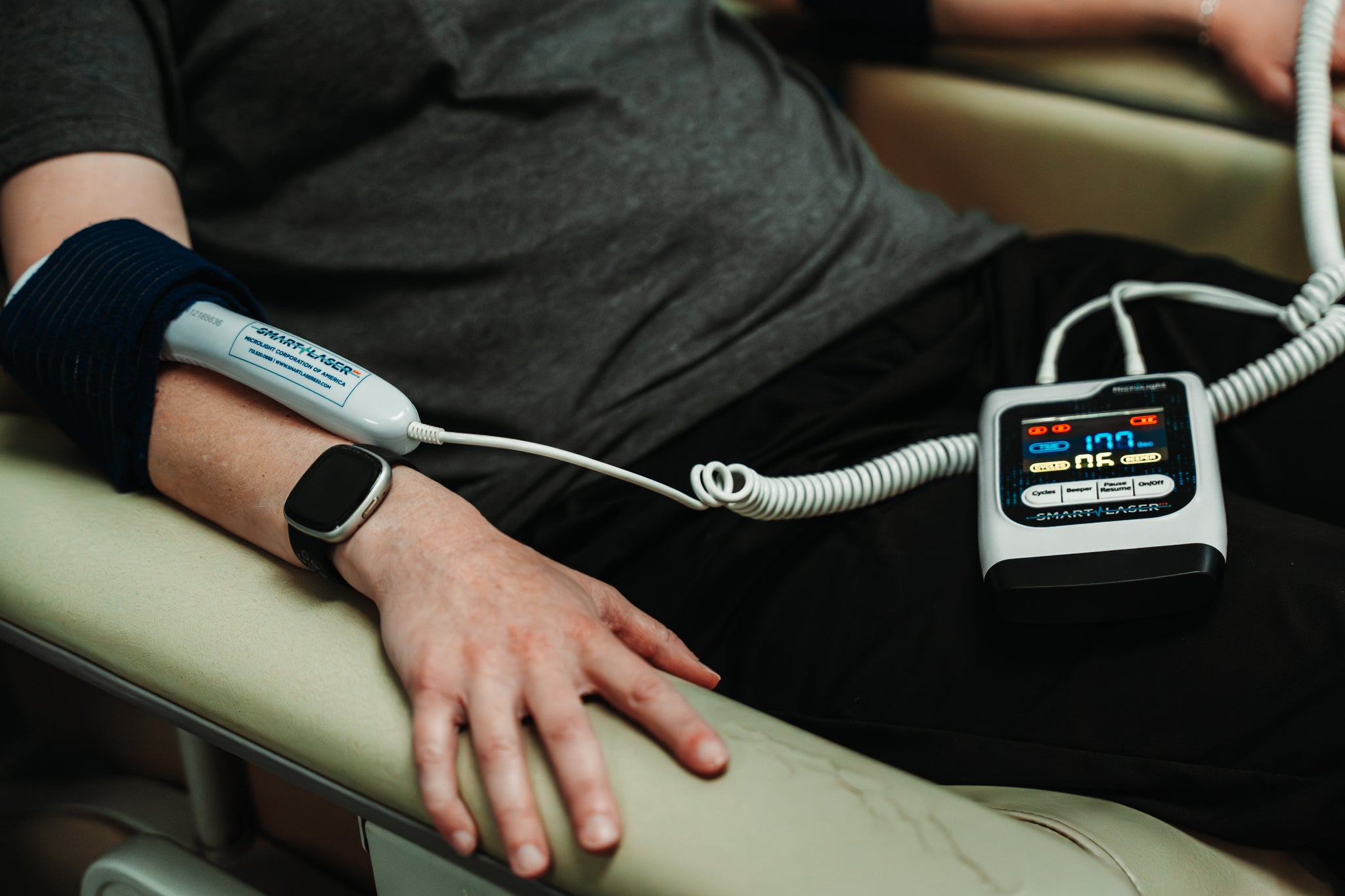 MicroLight Smart Laser 830 – Triple Probe, Double Paddle 2.0 Low-Level Laser Therapy Device